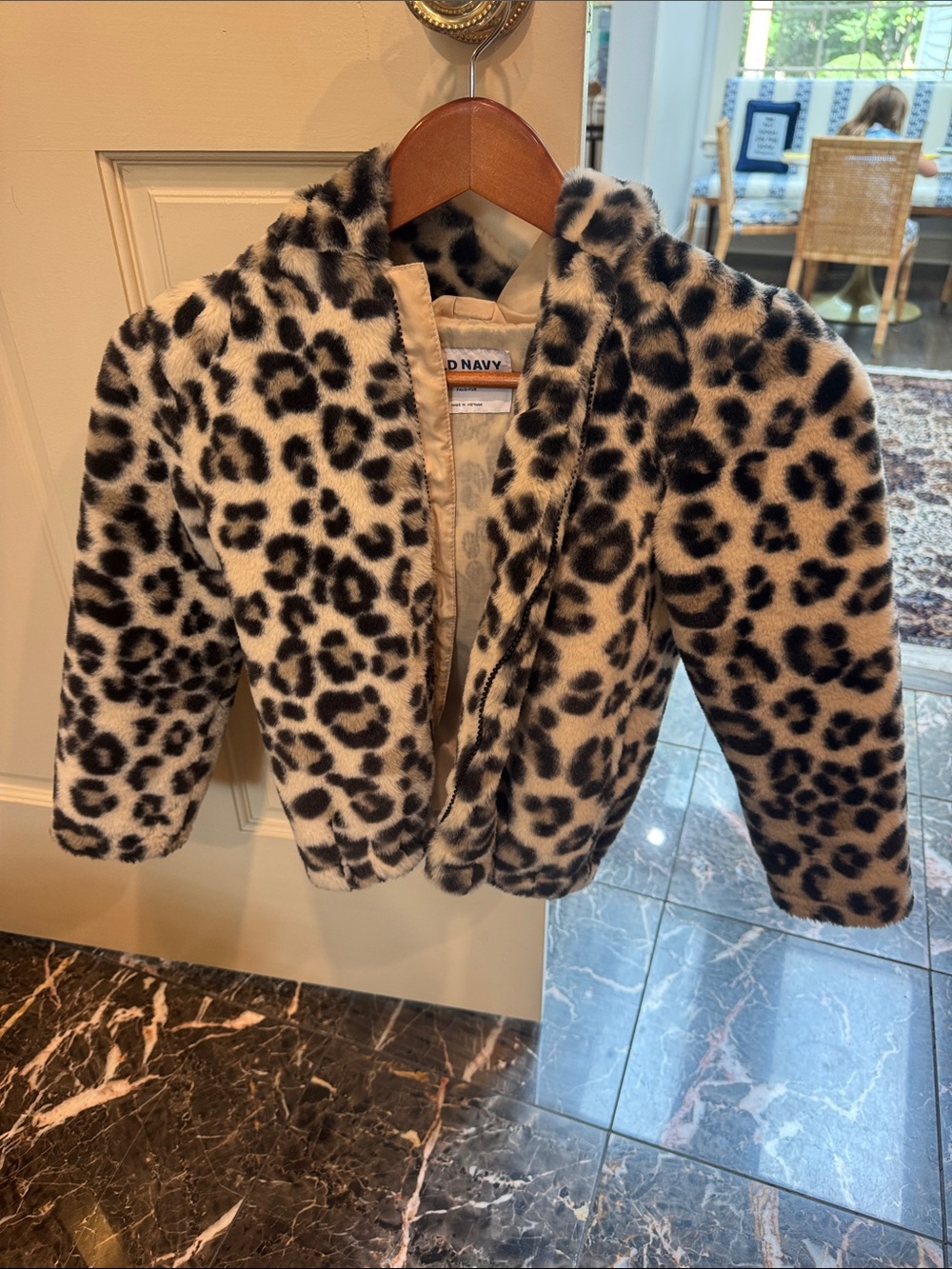 Old Navy Girls Leopard Print Faux-Fur Jacket in Black & Cream